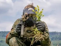 Outdoor MAGFED Paintball